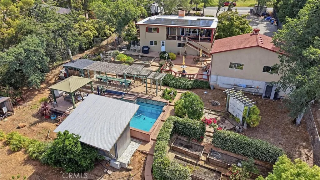 main property photo 49