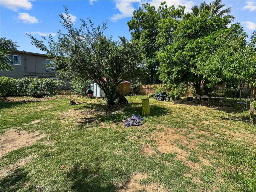 main property photo 10