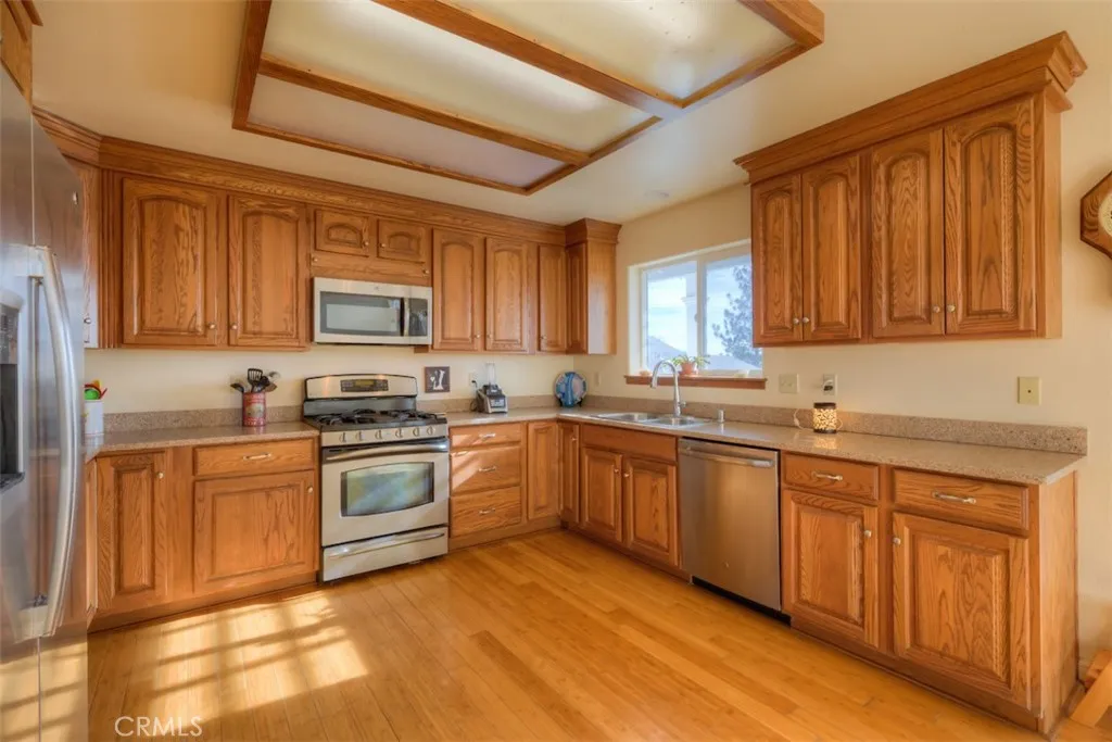 main property photo 15