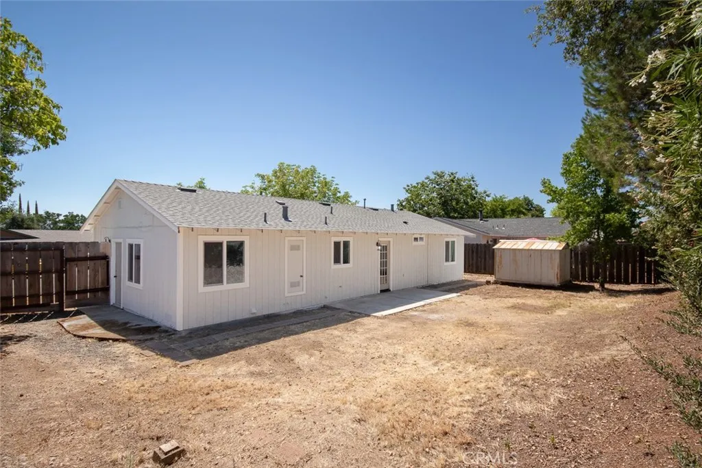 main property photo 40