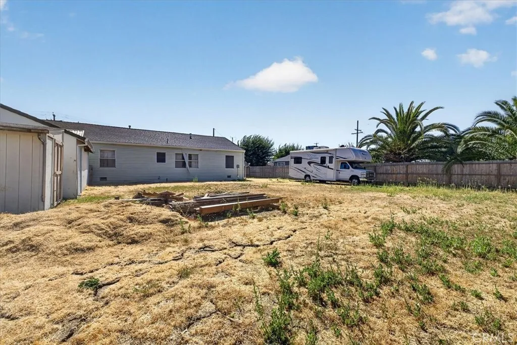 main property photo 39