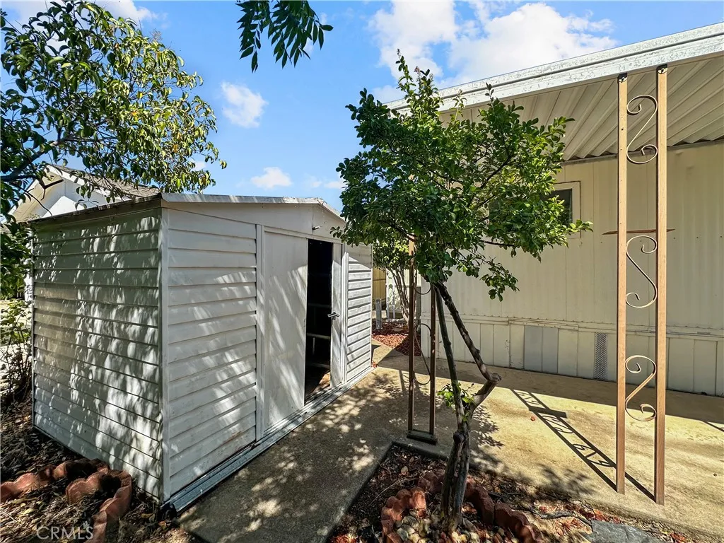 main property photo 18