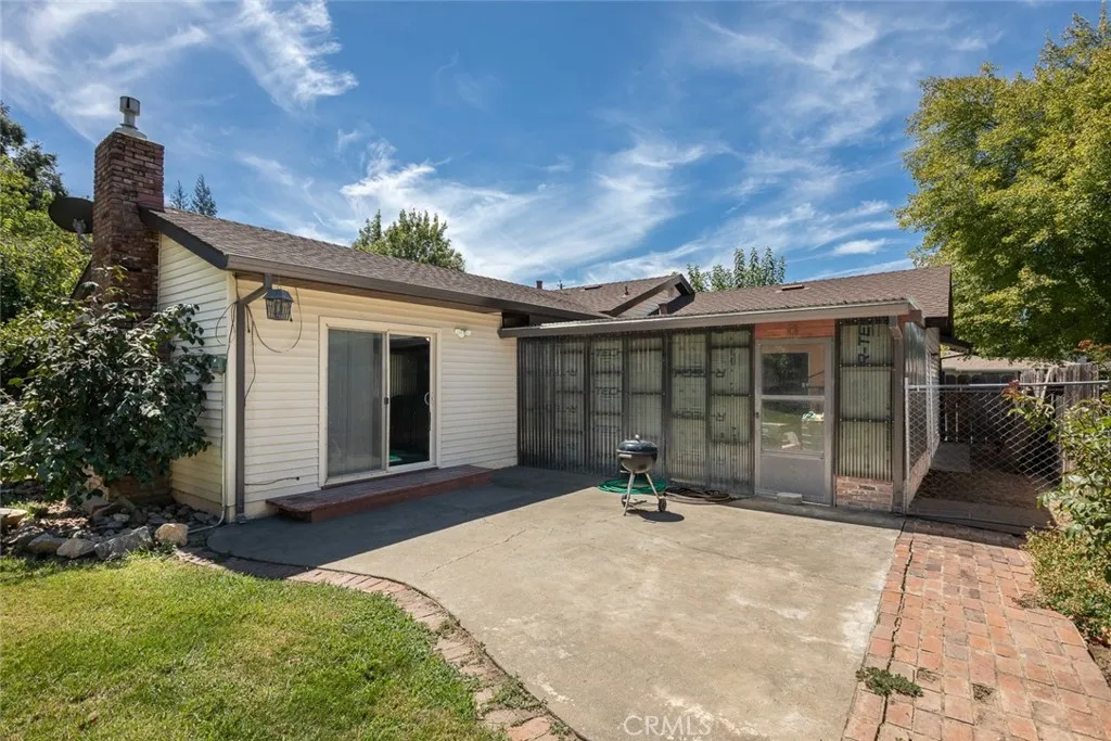 main property photo 36