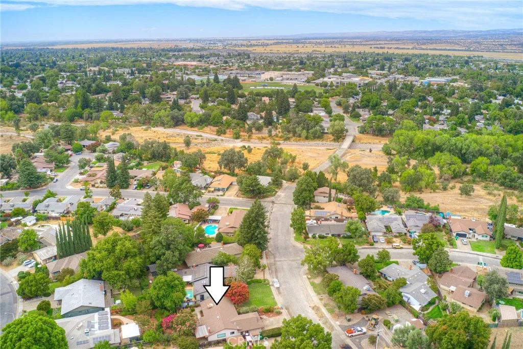 main property photo 29