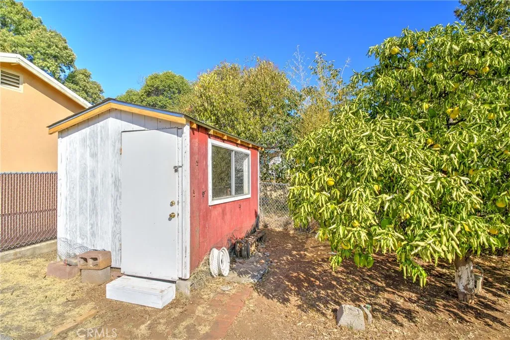 main property photo 20