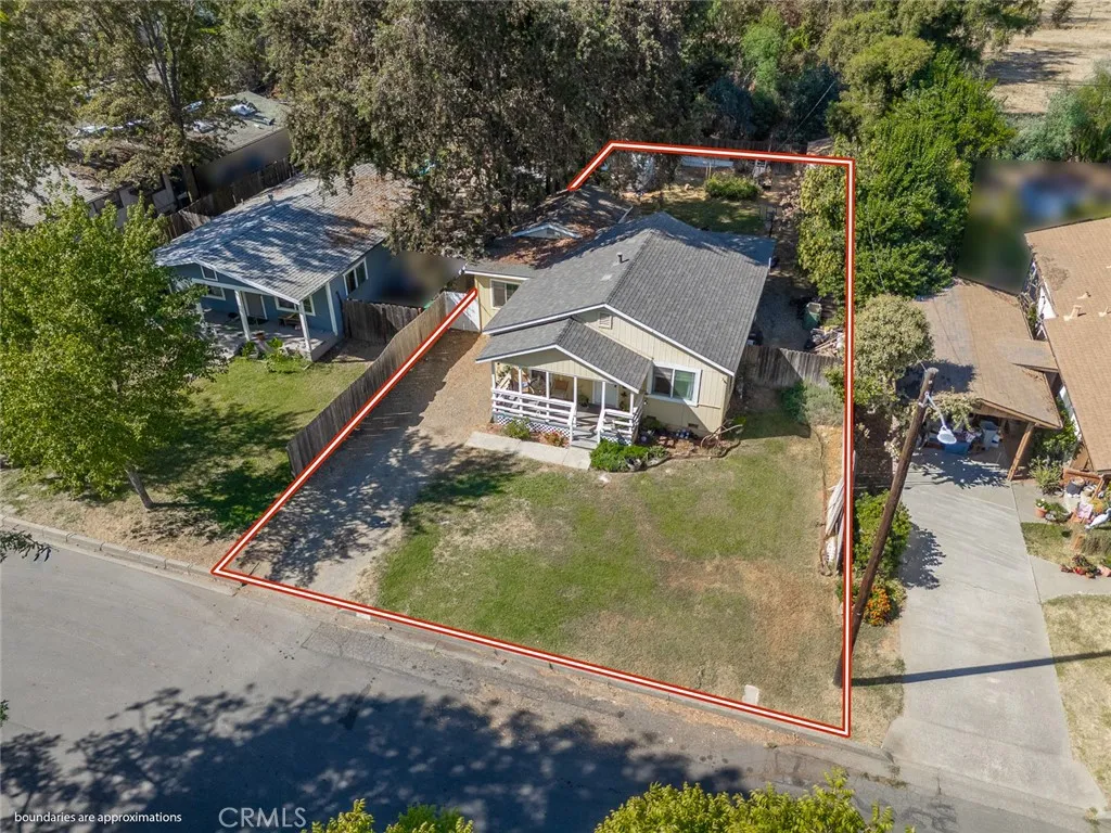main property photo 28