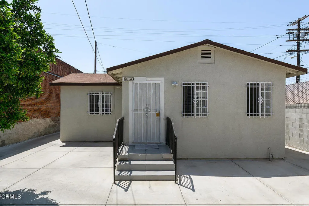 main property photo 8
