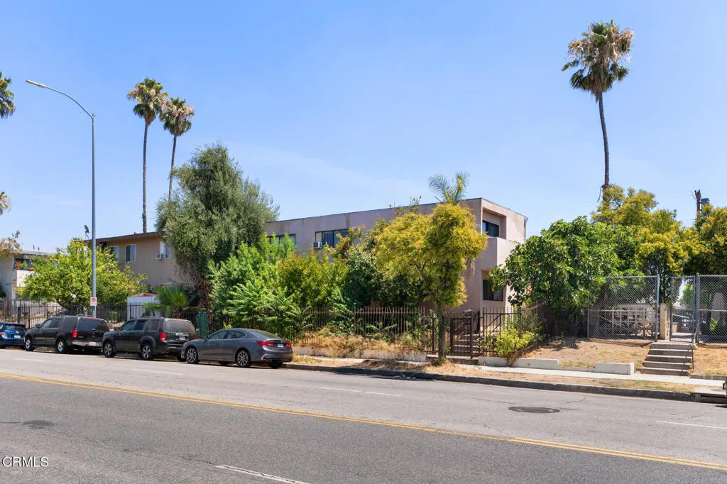 main property photo 1