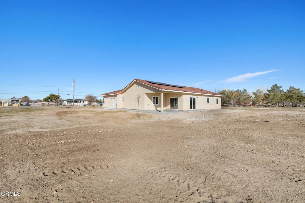 main property photo 23