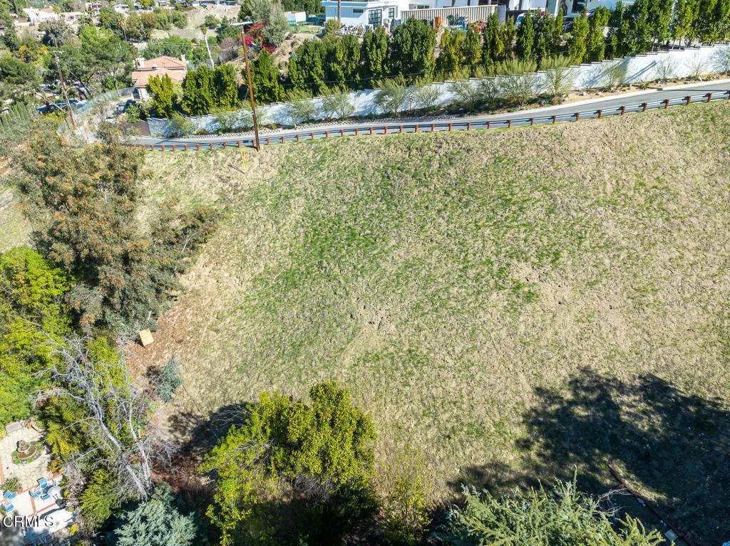main property photo 26