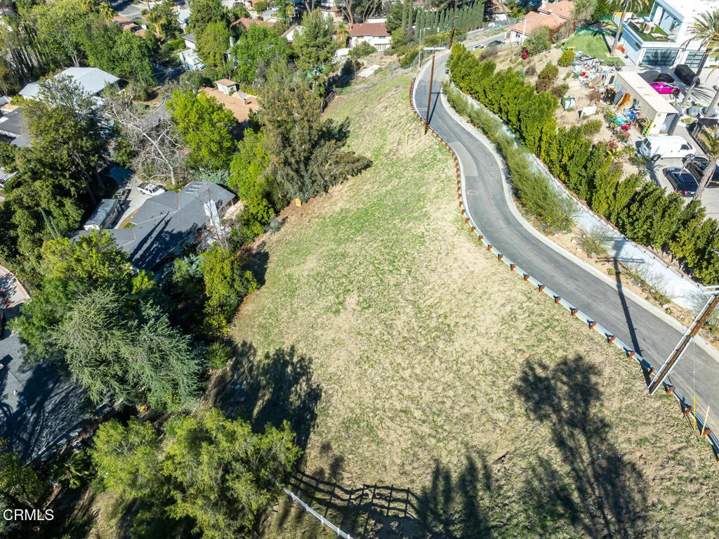 main property photo 31