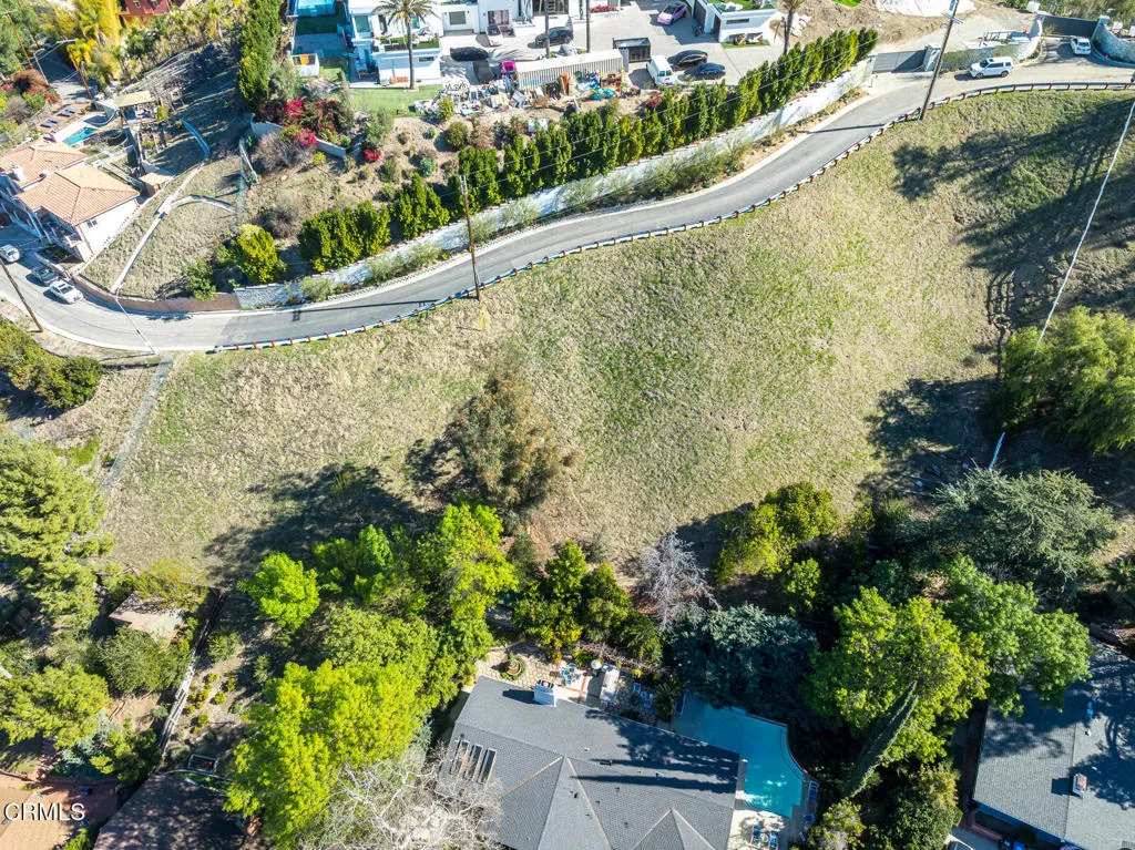 main property photo 35