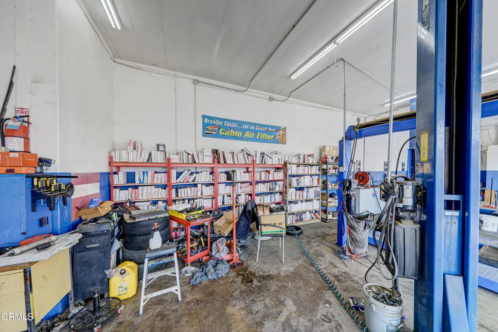 main property photo 18