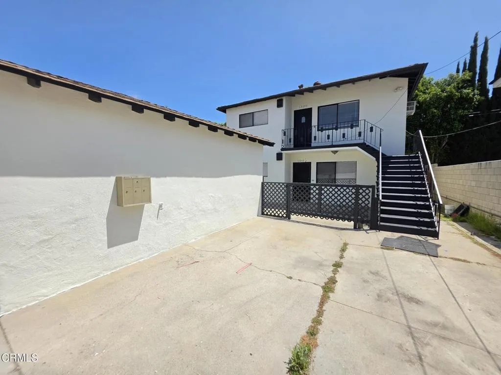 main property photo 12