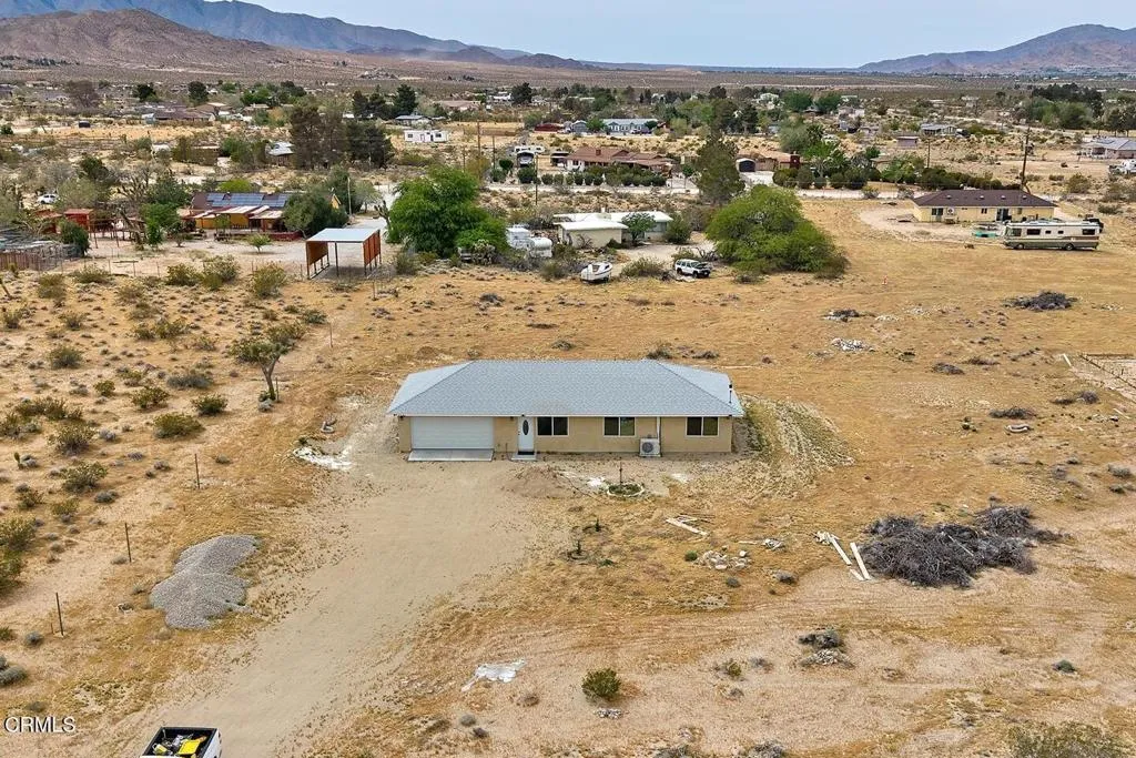 main property photo 23