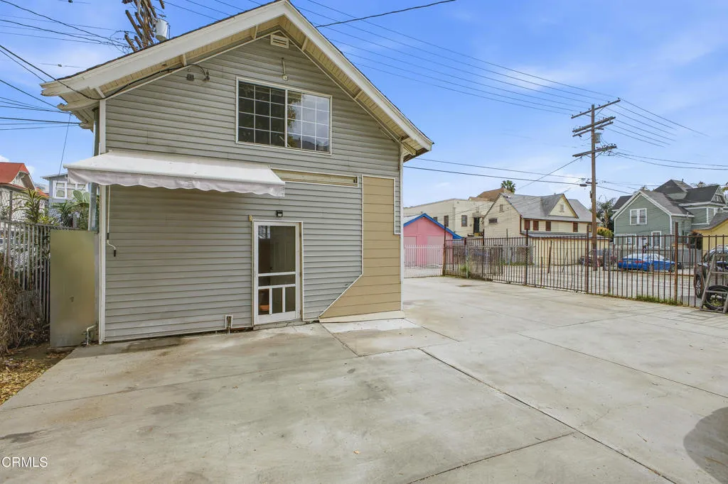 main property photo 27