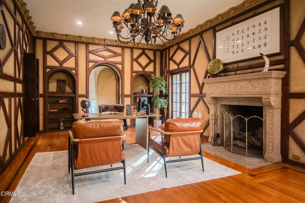 main property photo 28