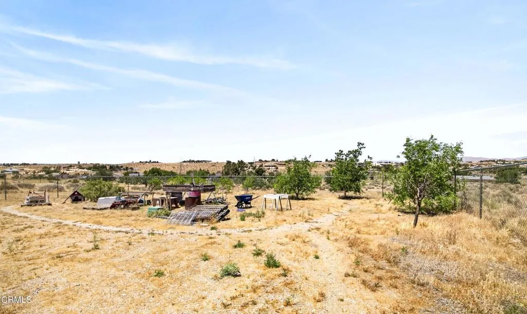 main property photo 28