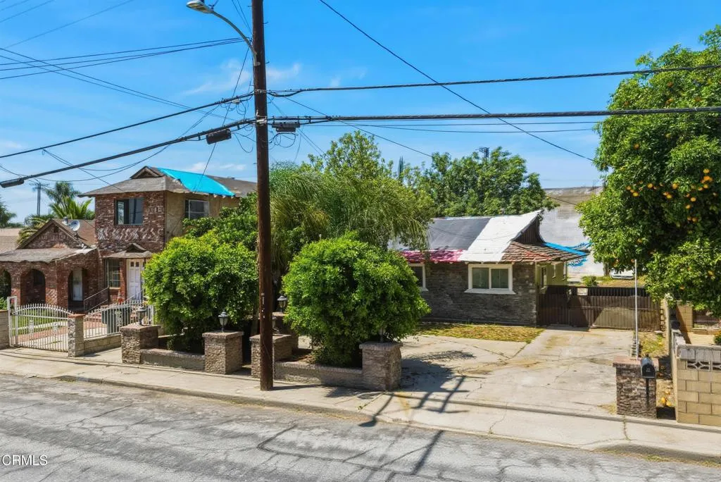 main property photo 54