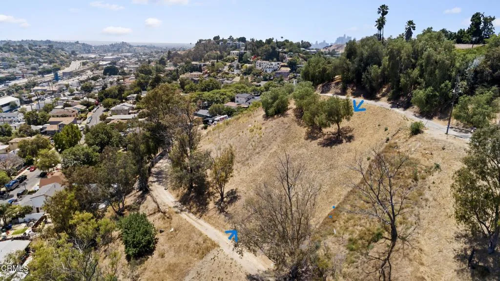 main property photo 10