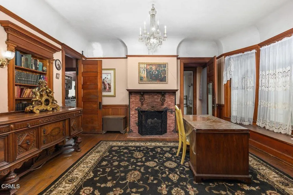 main property photo 20