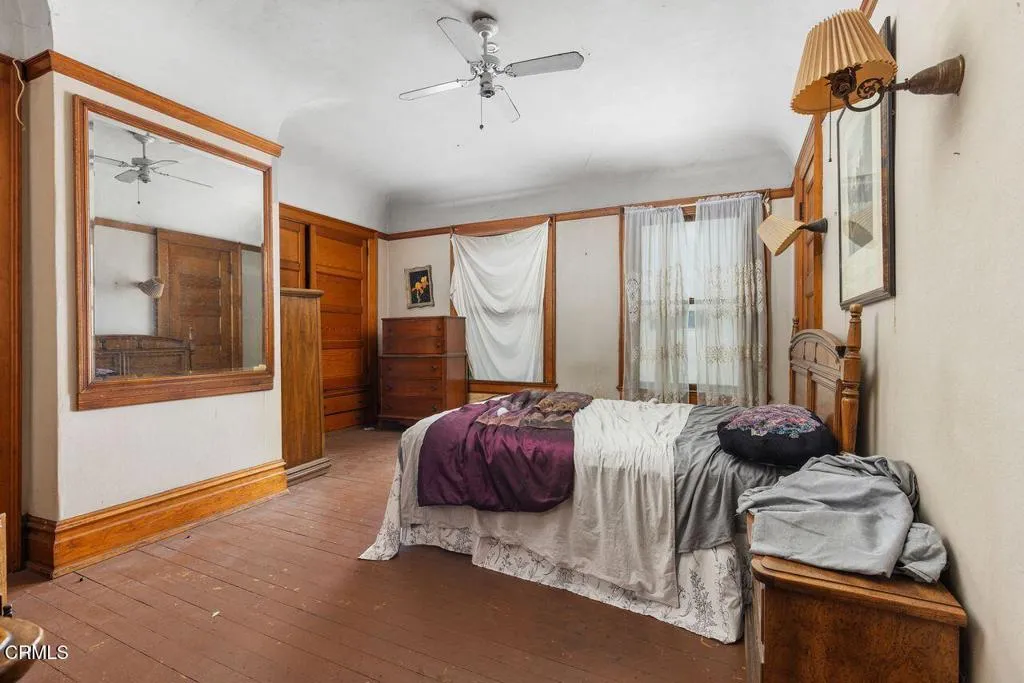 main property photo 28