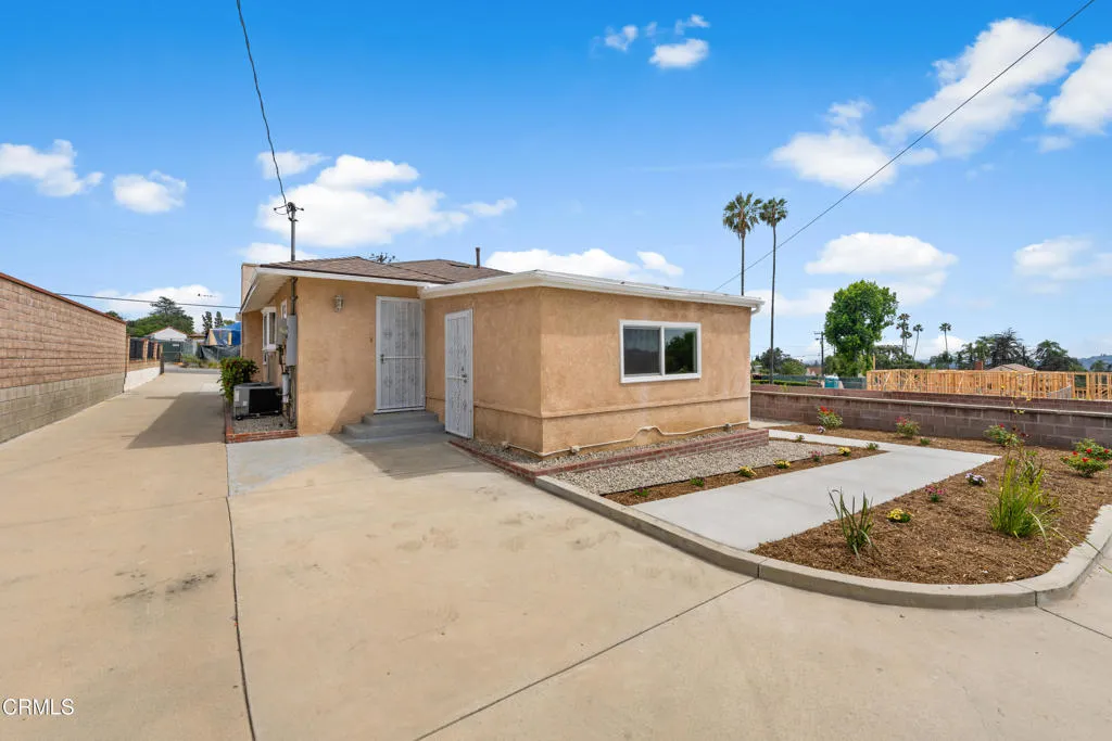 main property photo 28