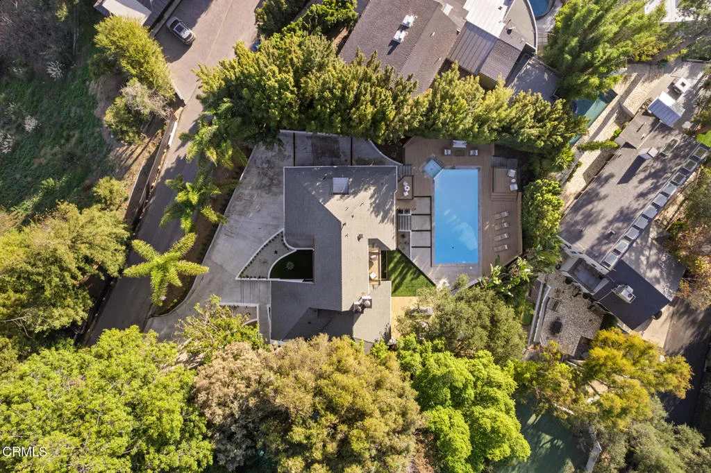 main property photo 73