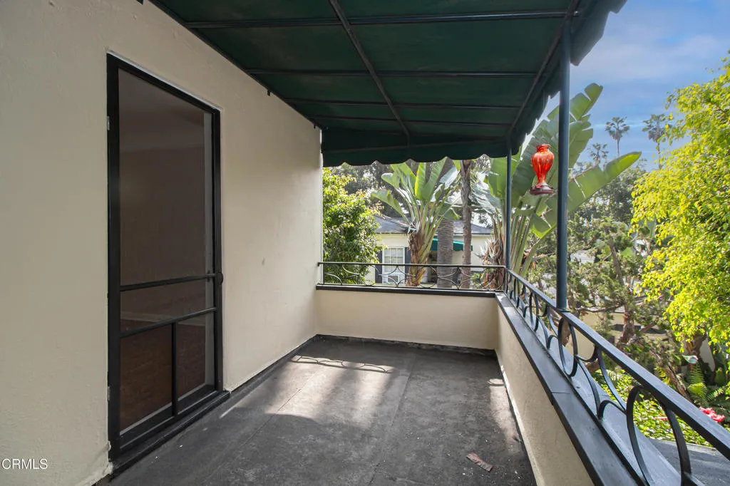 main property photo 30