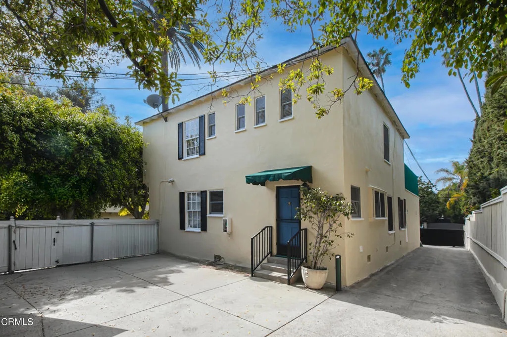 main property photo 33