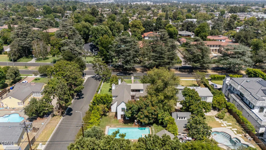 main property photo 60
