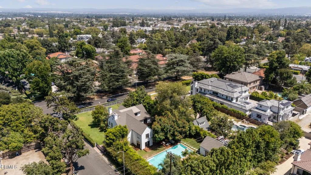 main property photo 61
