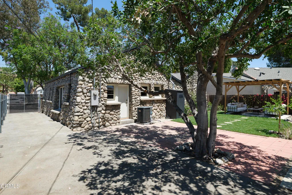 main property photo 44