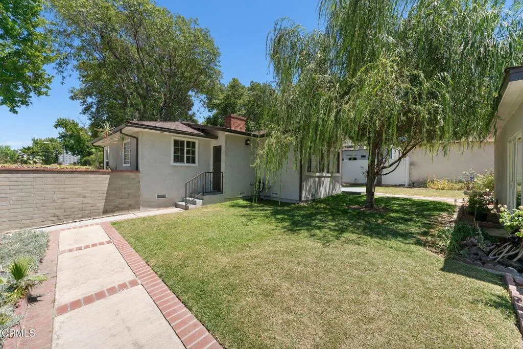main property photo 24