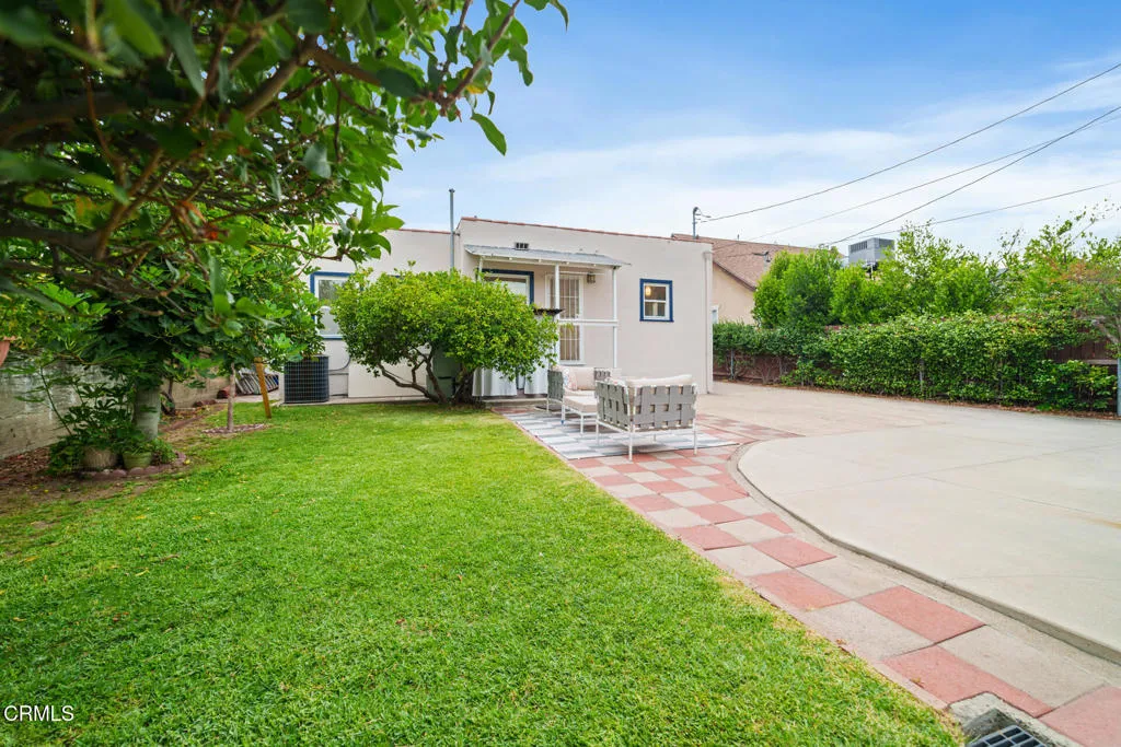 main property photo 32