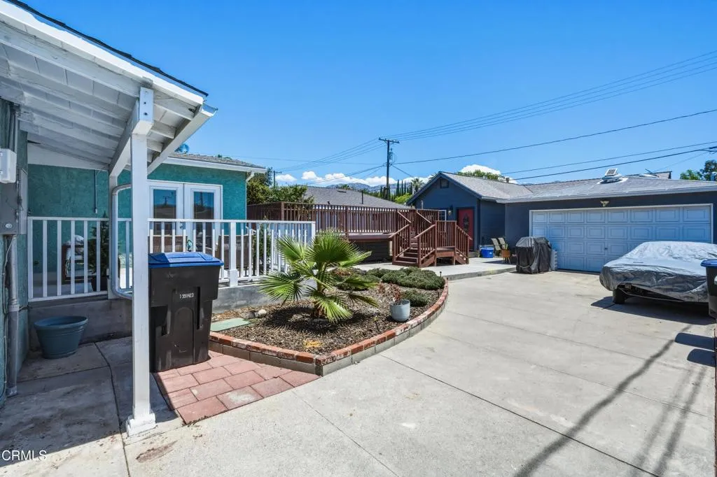 main property photo 23