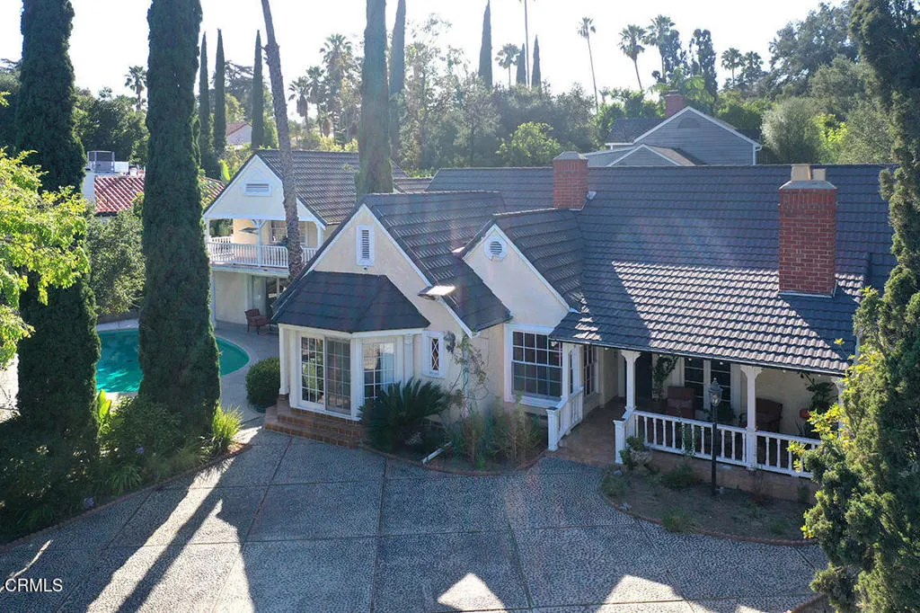 main property photo 1