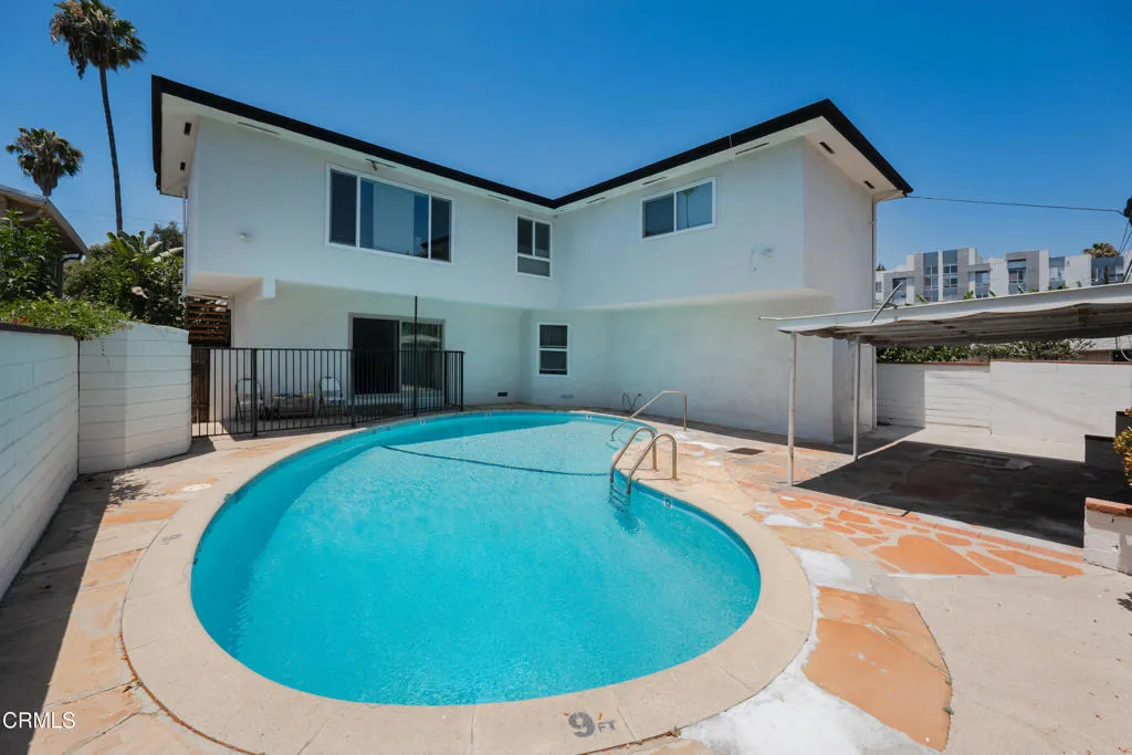 main property photo 16