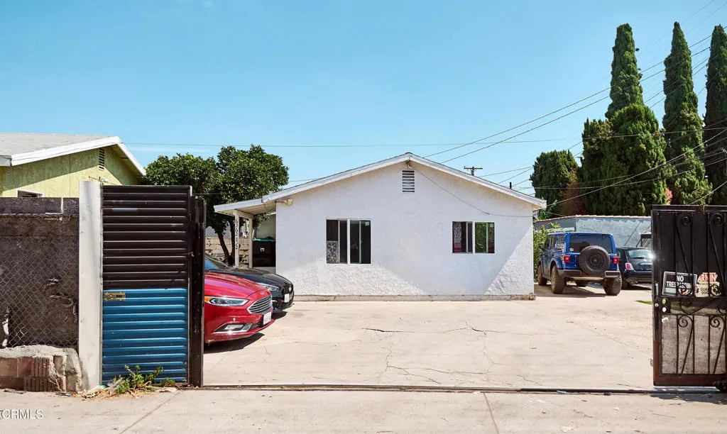 main property photo 44