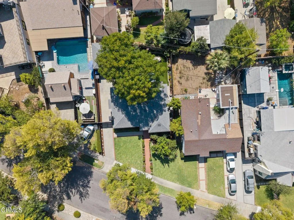 main property photo 42