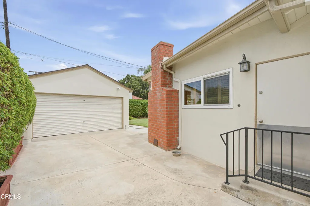 main property photo 35