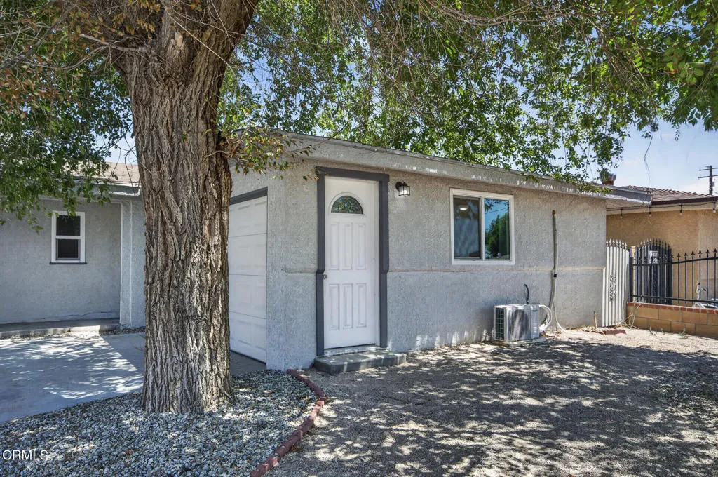 main property photo 30