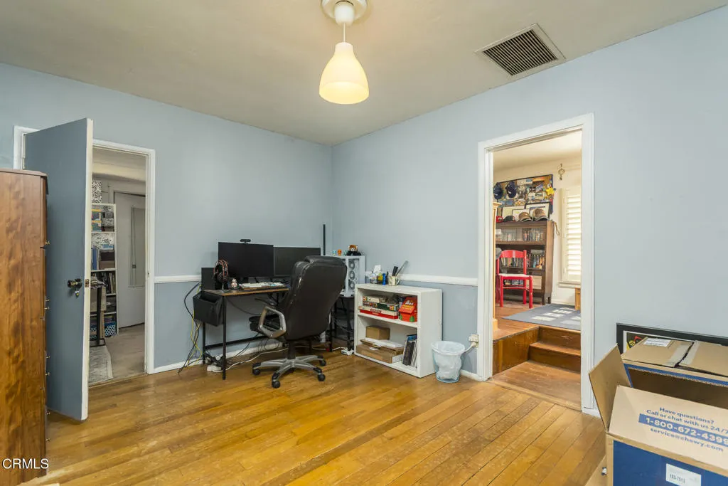 main property photo 18