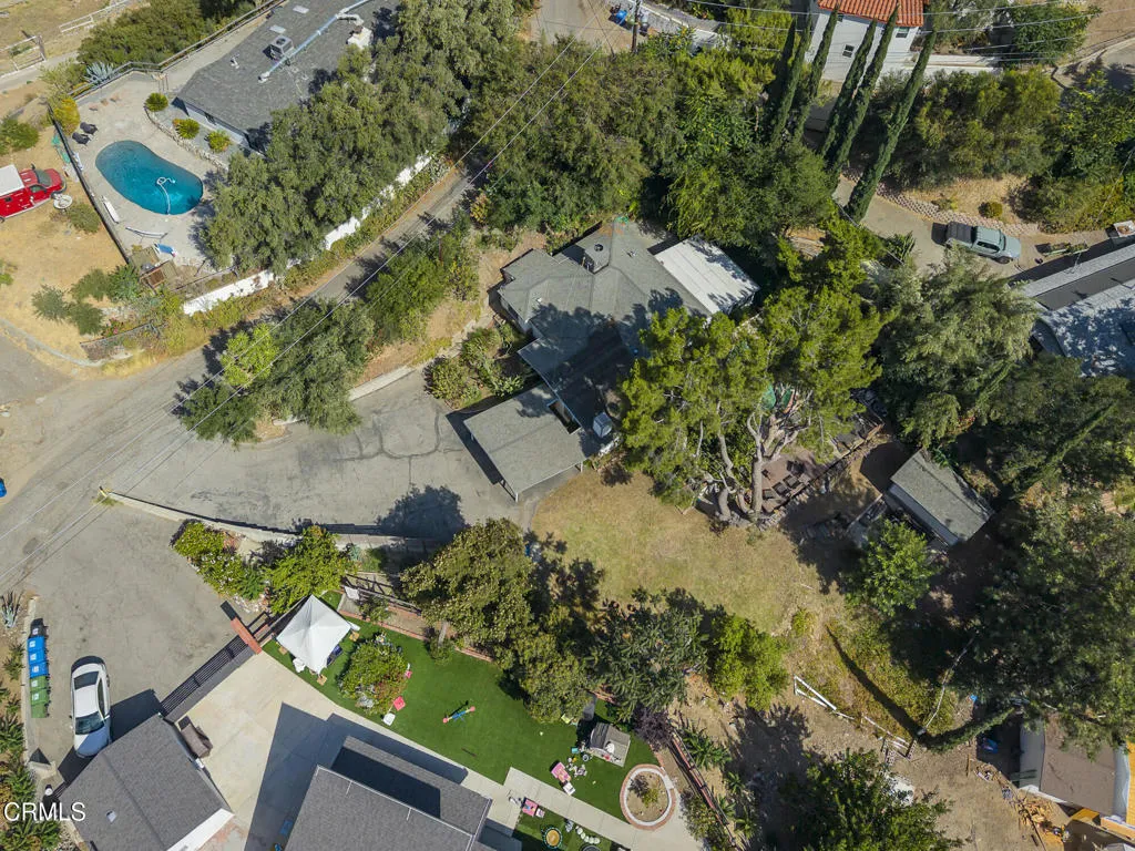 main property photo 41