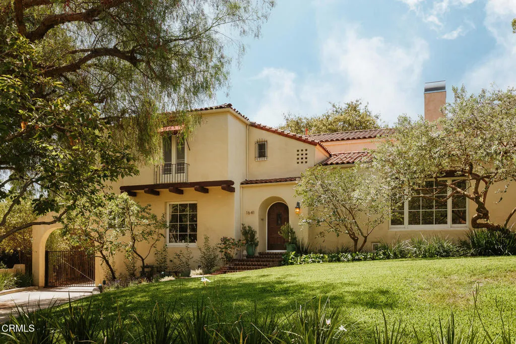main property photo 0