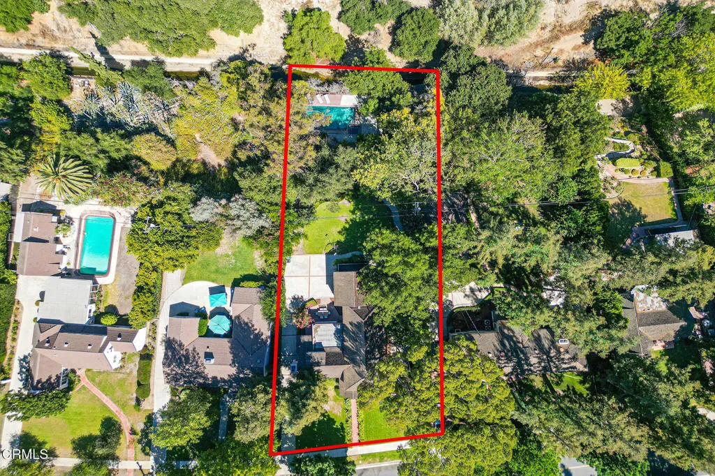 main property photo 40