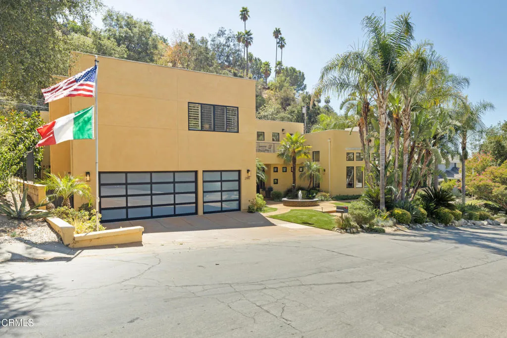 main property photo 1