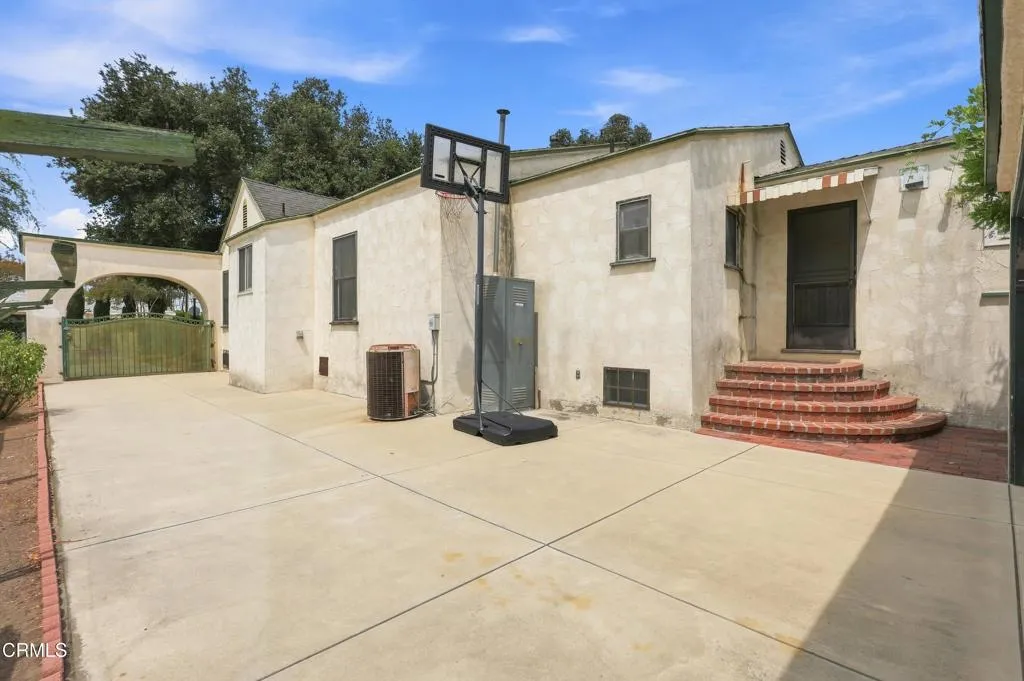 main property photo 29