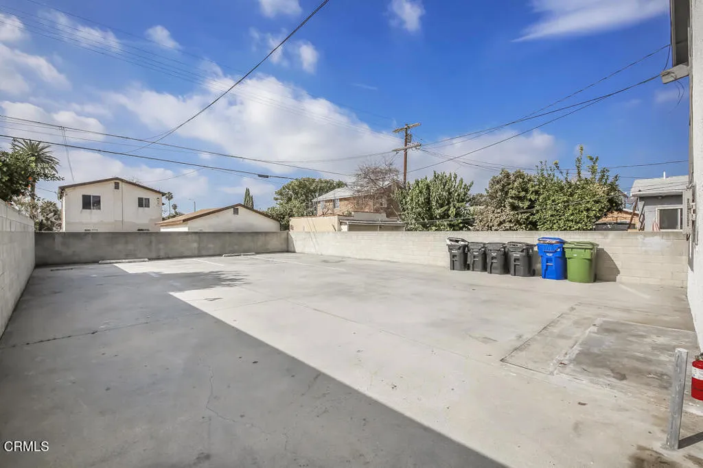 main property photo 11