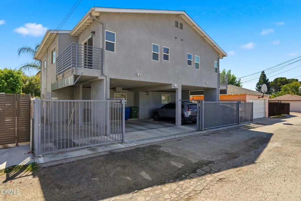 main property photo 29